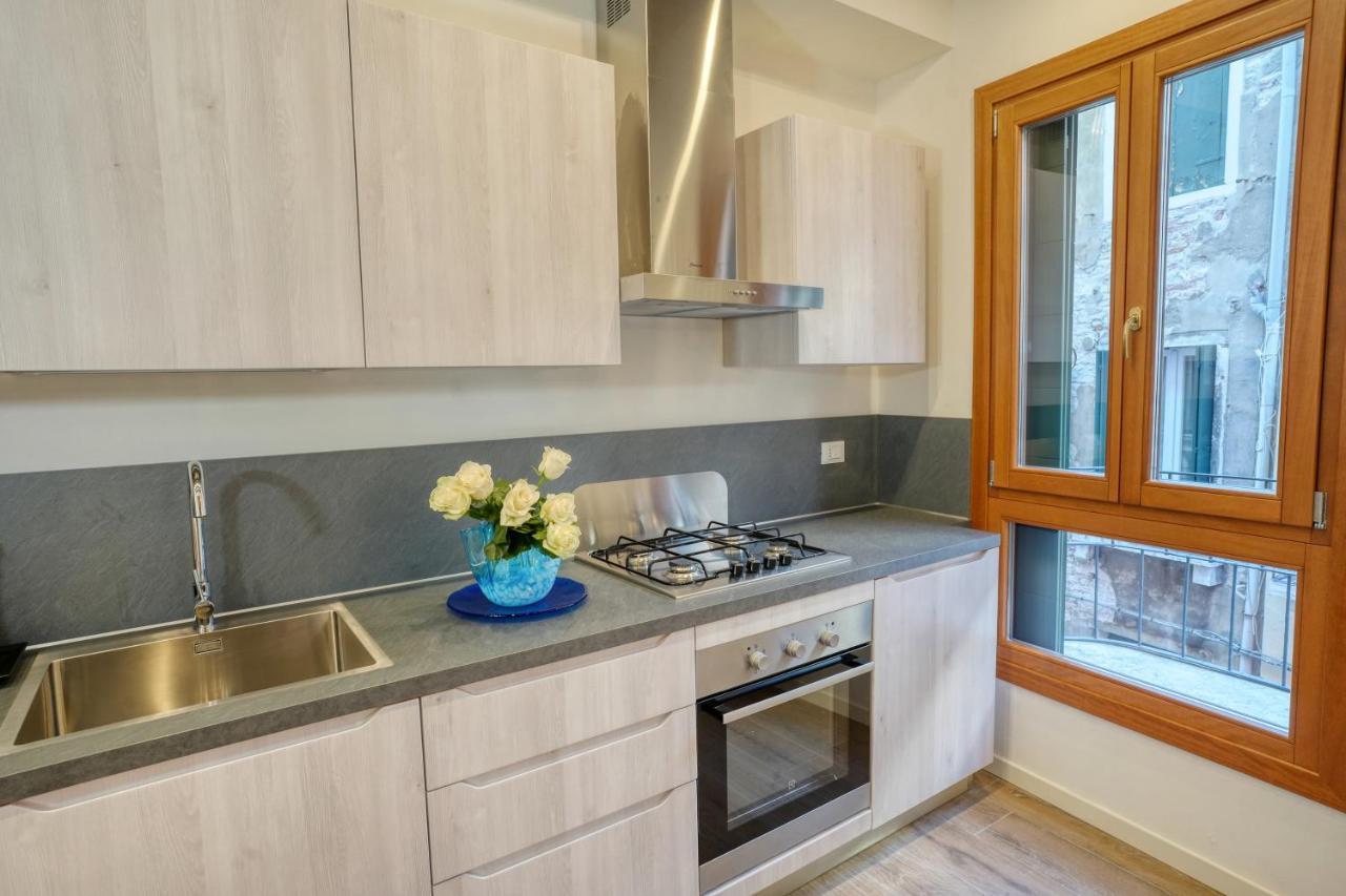 Ecco Suites Apartments Wenecja Zewnętrze zdjęcie