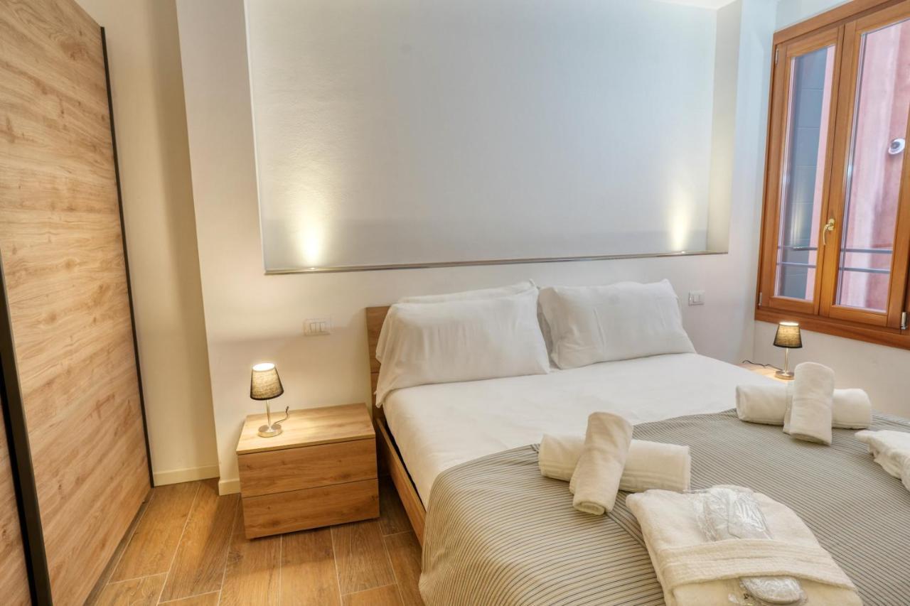 Ecco Suites Apartments Wenecja Zewnętrze zdjęcie